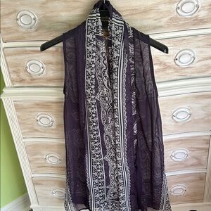 Piko 1988 Purple and White Cape